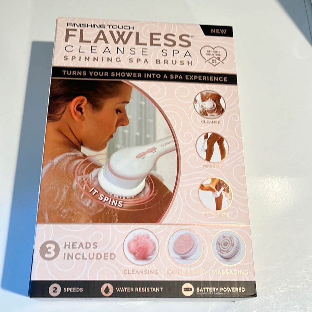 Finishing Touch Flawless Cleanse Spa Spinning Body Brush and Shower Wand